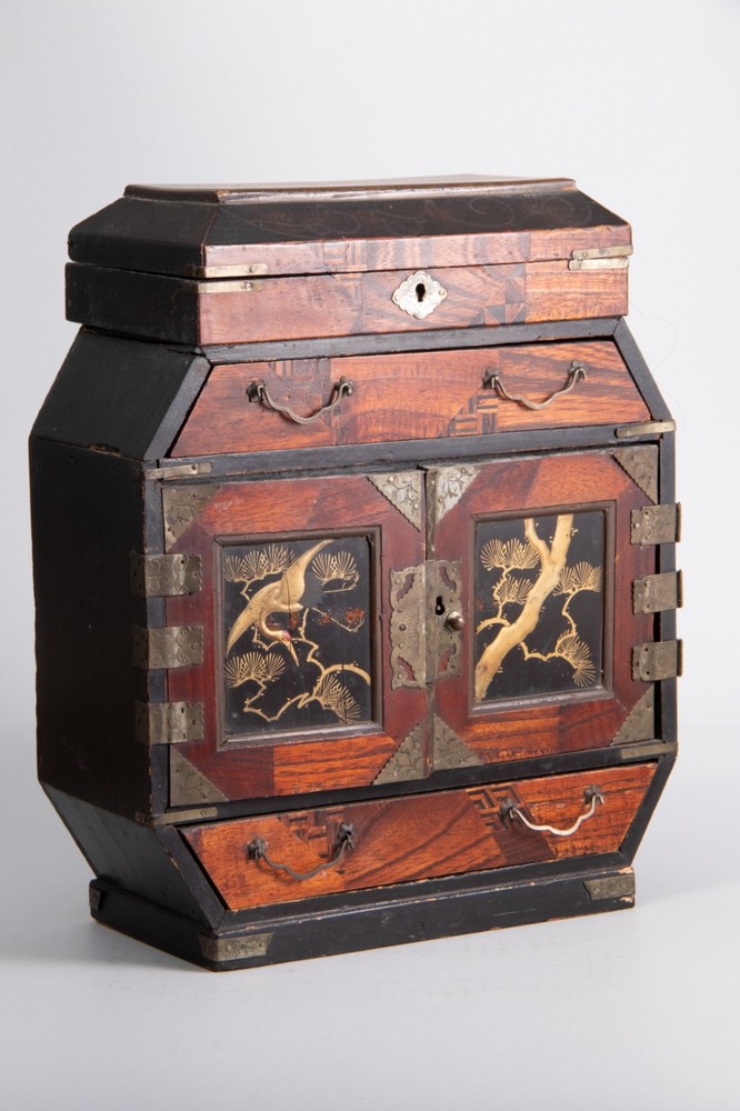 Antique Meiji Japanese gilt kodansu lacquer cabinet – jewel box circa 1868-1912