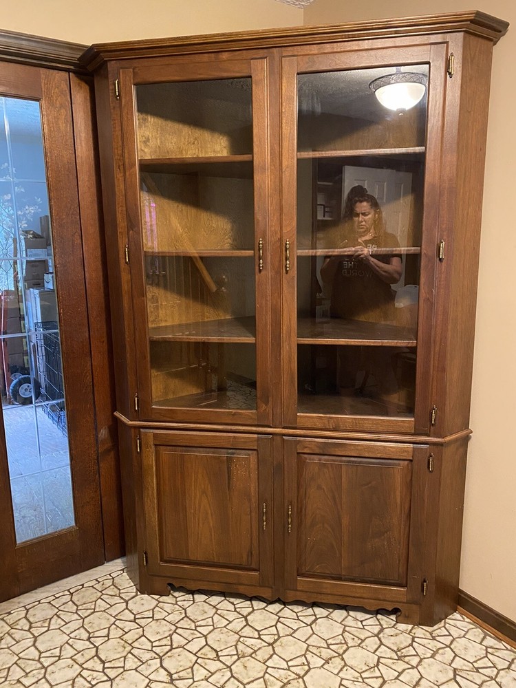 Corner Cabinet