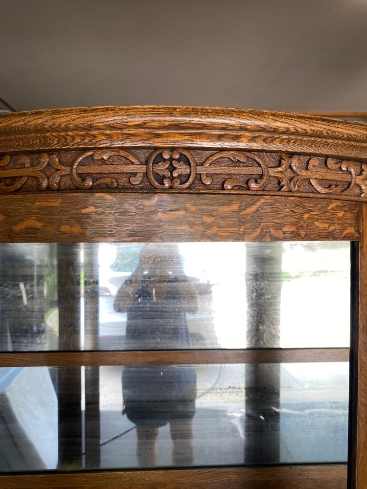 Fine Carved Tiger Oak Lion Feet & Head Curved Glass China Cabinet c1880s