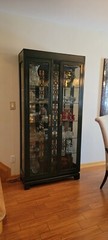 Curio Display set of 2 Cabinets made by Thomasville.