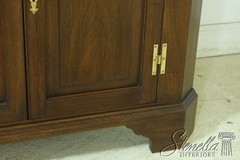 F53610: HENKEL HARRIS Mahogany Corner Cabinet w. Seeded Glass