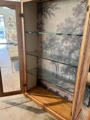 🌿 Vintage Oak Display Cabinet – Chicken Wire Curio Hutch Glass Shelves Cottage