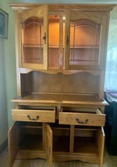 Traditional Oak Hutch