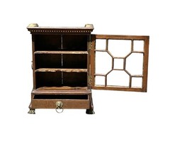 ANTIQUE GEORGE III OAK SPECIMEN OR VALUABLES CABINET WITH LION’S HEAD MOUNTS