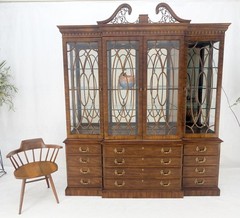 Henredon Large 78″ Wide Mahogany Breakfront MINT
