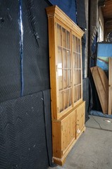 Rare English Knotty Pine Shallow Glazed Glass China Display Cabinet Cupboard 95″