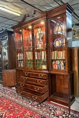 Vintage Henredon Aston Court Large 91″ Tall Mahogany Breakfront Bookcase Cabinet