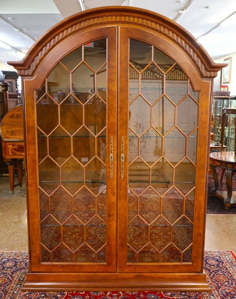 Gorgeous Italian Made Burl Wood China Display Cabinet Attributed to Giemme