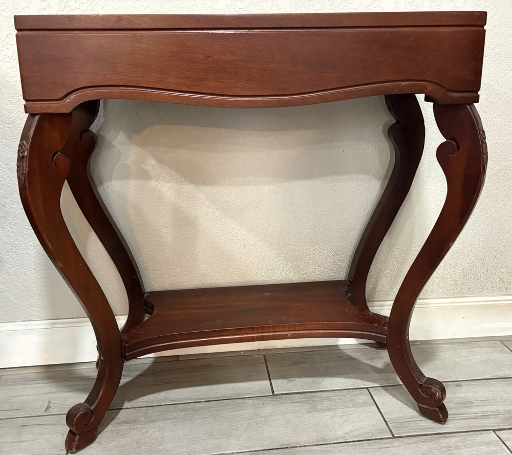 Mahogany Display Curio. Glass Top Removable PICK UP ONLY