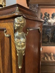 ANTIQUE FRENCH LXV STYLE KinGwood Figural BRONZE DECORATIONS,19TH C. Vitrine