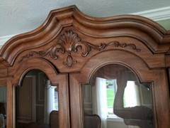 Henkel Harris Hutch China Cabinet Breakfront Mahogany