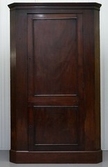 ORIGINAL GEORGE III CIRCA 1760 SOLID MAHOGANY CORNER CUPBOARD LARGE BOOKCASE