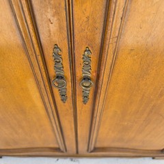 1930s Karges Country French Walnut Pullout Folding Service Bar
