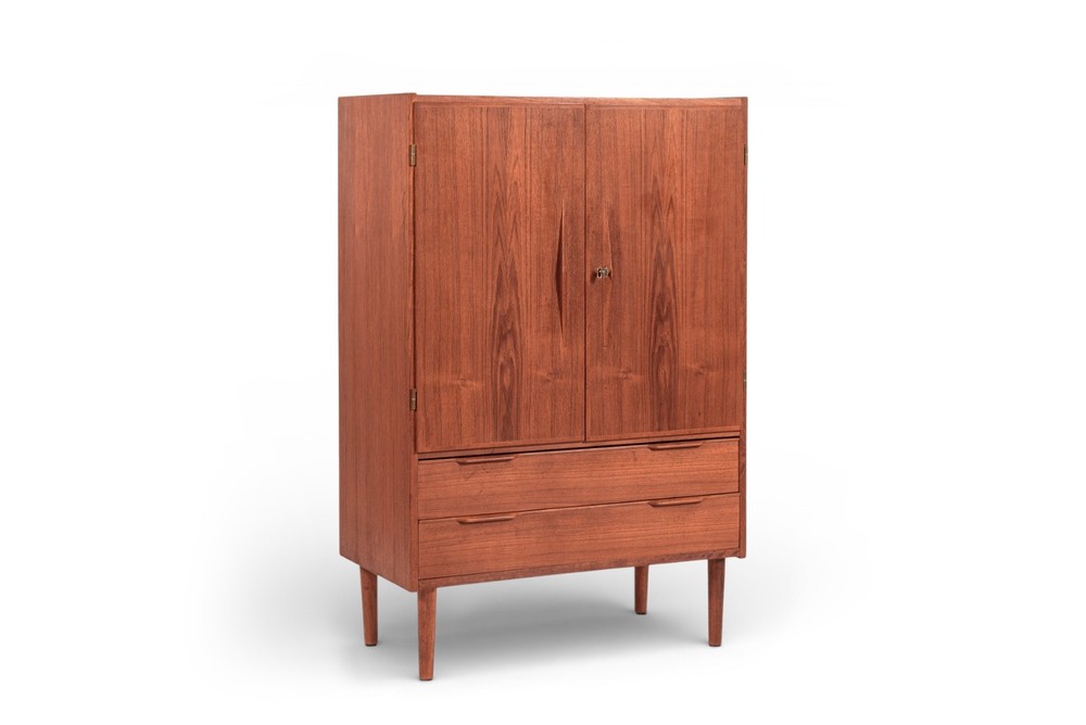1960s Mid Century Danish Teak Wood Storage or Bar Cabinet