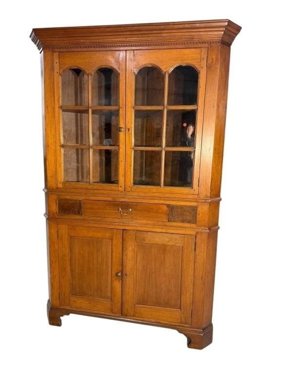 18TH CENTURY SOUTHERN WALNUT PEGGED CORNER CUPBOARD
