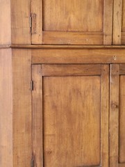 Corner CABINET Cupboard, Ohio, attr Shaker Union Village, Walnut, early1800 80″t