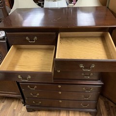 VTG 1950s Link Taylor Hand Carved Solid Mahogany Wood 9 Drawer Chest On Chest
