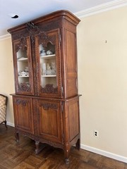 Early 19th Century Louis XV French Provincial Oak China Cabinet or Buffet Deux C