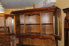 Vintage 1776-1976 Ethan Allen Dark Old Tavern Pine China Hutch Cabinet Cupboard