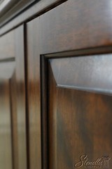 66203: HENKEL HARRIS Virginia Galleries Mahogany Corner Cabinet