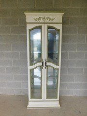 Hekman French Country Style Alabaster Lime Green Lighted Curio Cabinet