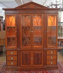 Ethan Allen Newport Collection Mahogany Bookcase China Cabinet Breakfront