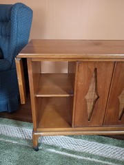 Vintage Cabinet/Console Good condition, Brown