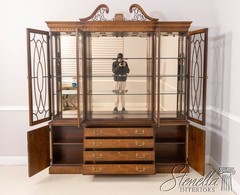 68209: HENREDON Rittenhouse Square Mahogany Breakfront China Cabinet