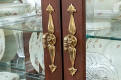 Vintage American Drew Mirrored Back Lighted Breakfront China Cabinet