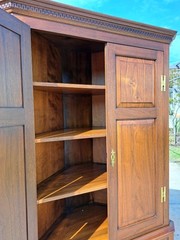 Mahogany Two Part Form Corner Cupboard Crafted By Pug Moore 20th-century