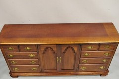 Stanley American Craftsman Cherry Wood Lexington Hutch China Display Cabinet