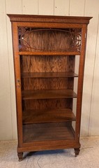 Antique Oak Single Door Curio Cabinet with Lattice over Glass panels