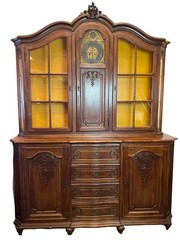 Antique French Oak Hutch with Clock & Carved Details, Early 1900s