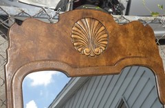 Queen Anne Burl Veneer Mirror by Baker Furniture in Excellent Condition 