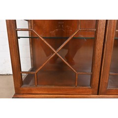 Baker Furniture Georgian Carved Mahogany Lighted Breakfront Bookcase