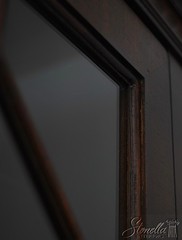 71046: HENREDON Chippendale Style 2 Door Mahogany Curio Cabinet