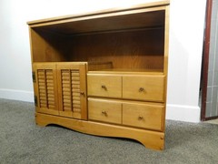 VTG 36″W Maple ’70s E Allen-esque Console Louver Doors Cabinet Chest Colonial VG