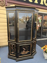67212 Oriental Asian Decorator Breakfront China Cabinet Curio