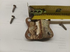 HOOSIER CABINET DOOR HINGE + SCREWS LOT # 17