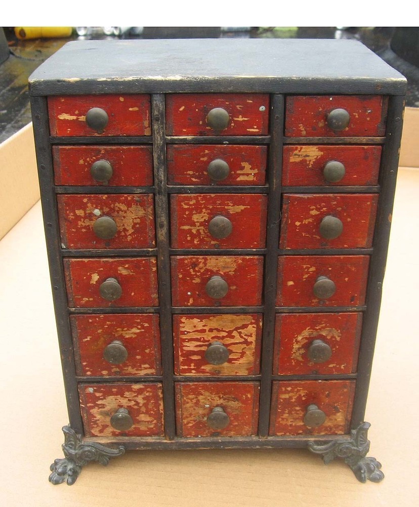 ORIGINAL OLD AMERICAN MADE SMALL 18 DRAWER WOODEN SPICE OR VALUABLES CABINET