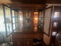 China Cabinet With Lights