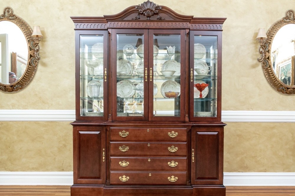Vintage American Drew Mirrored Back Lighted Breakfront China Cabinet