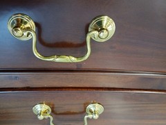 Elegant Chippendale Style Mahogany Sideboard Server Williamsburg Style with Key