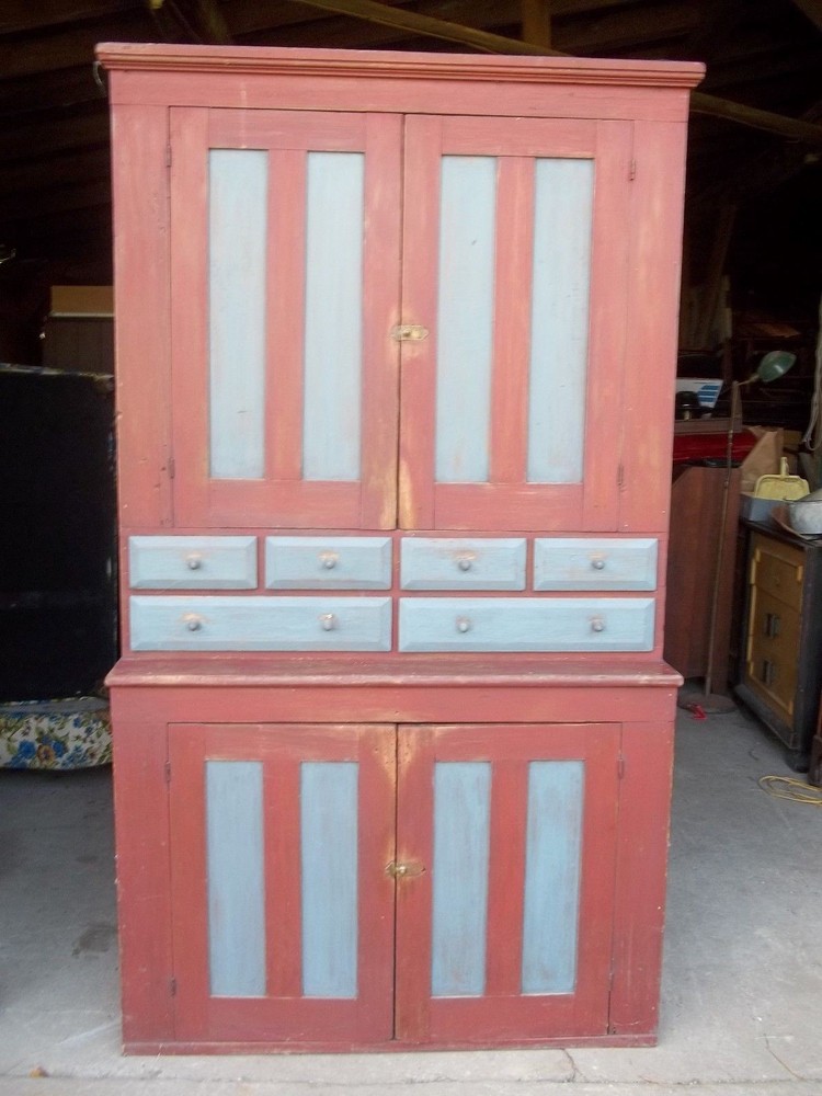 ANTIQUE EARLY 19th CENTURY PANELED DOOR COUNTRY STEPBACK SPICE CUPBOARD