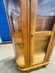 Beautiful Sears Roebuck ArtS & Crafts Oak Curved Glass Display Cabinet W/Lights