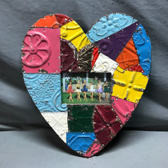 VTG Salvage Tin Ceiling 16″ Patchwork Metal Heart 4X6 Picture Frame Old 1657-25B