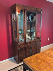 Thomasville Huntley Collection Dark Wood China Cabinet w/ Beveled Glass Doors
