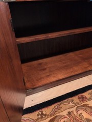 Thomasville Huntley Collection Dark Wood China Cabinet w/ Beveled Glass Doors