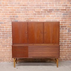 Danish Teak Mid Century Modern Teak Cabinet Sideboard Credenza Oak