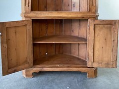 Vintage American Federal Pine Corner Cabinet